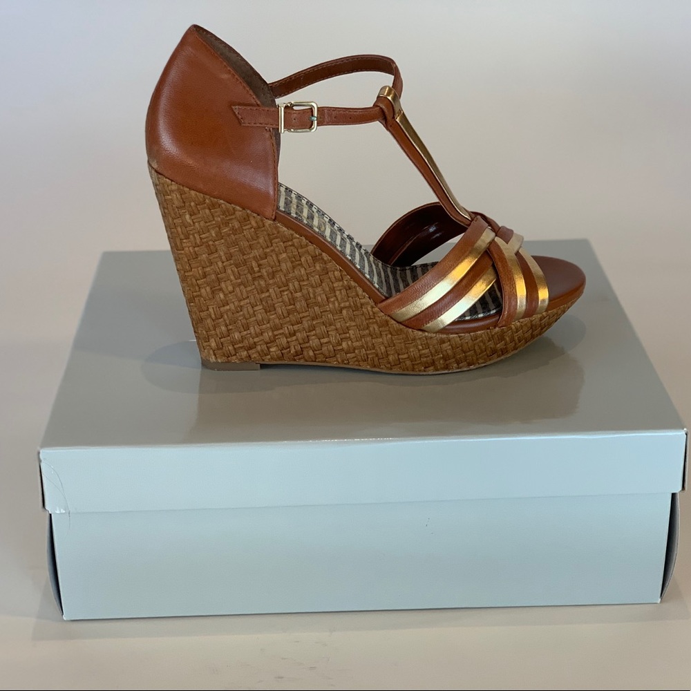 Jessica Simpson wedges